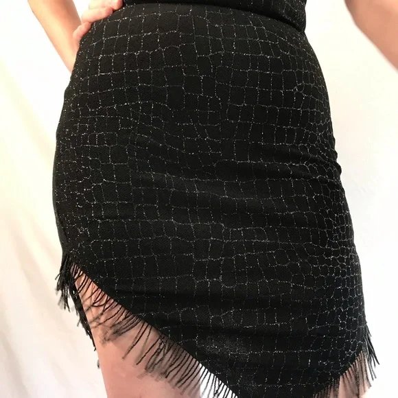 Sold—90s Vintage Cache Black Cocktail Halter Dress - Picture 3 of 14
